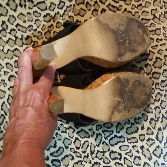 Colin Stuart Suede&Cork Sandals - Picture 6 of 8